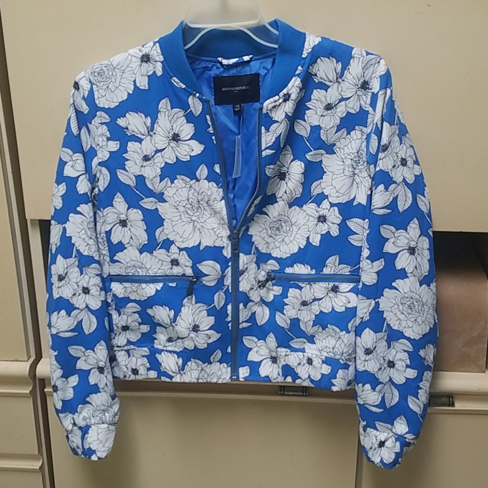 Fun Banana Republic floral bomber jacket NWT